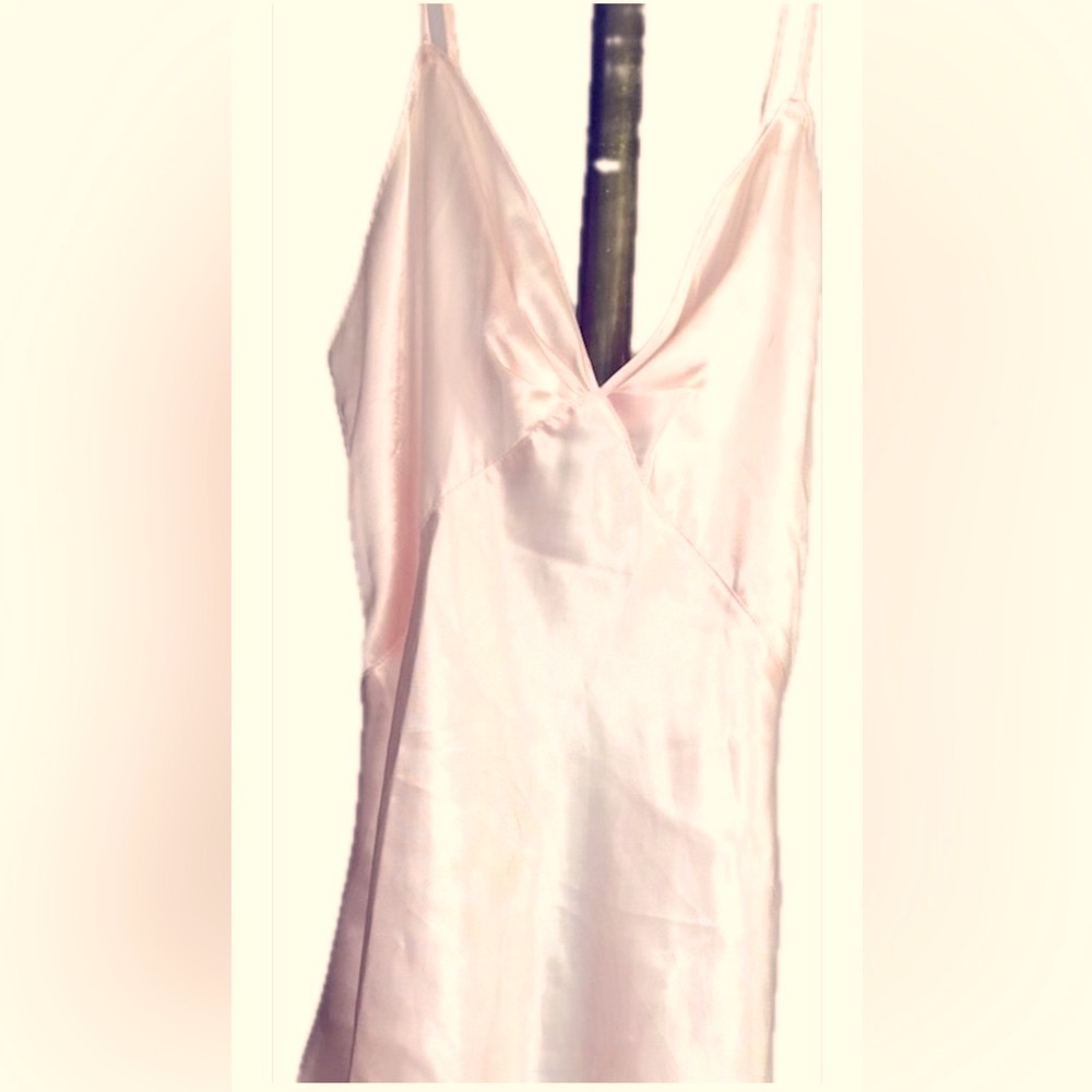 Victoria’s Secret Romantic Delicate pink fluted skirt satin slip dress nightgown